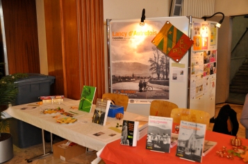 Stand de Lancy d'Autrefois aux Journées du Livre 2012.